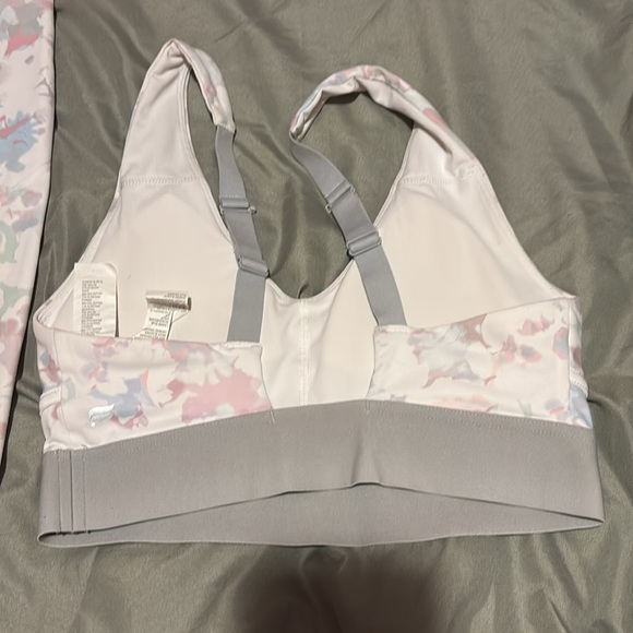 Fabletics Pureluxe set - Picture 2 of 3